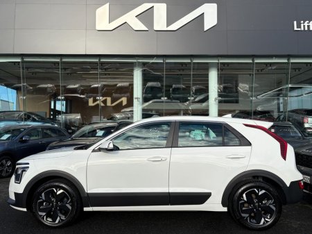 2025 Kia Niro EV ( 64 KWh ) 450km range €31,995