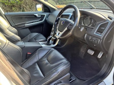 2015 Volvo XC60 D4 (190hp) FWD R-DESIGN Geartronic €12,500 thumbnail