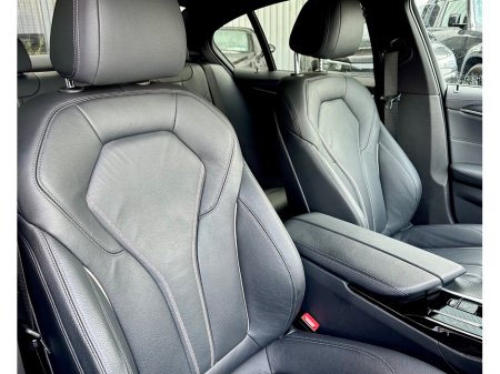 2022 BMW 5 Series - thumbnail 10