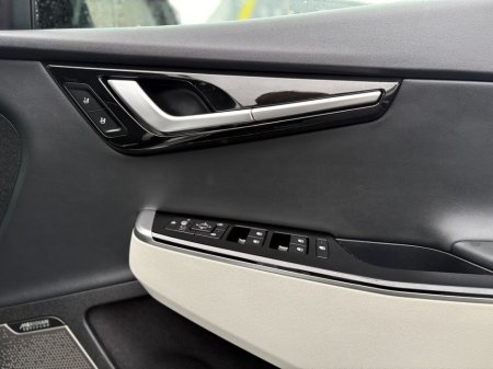 2023 Kia EV6 GT Line (508 km Range) €36,995 thumbnail