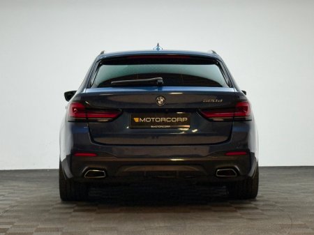 2021 BMW 5 Series - photo 6