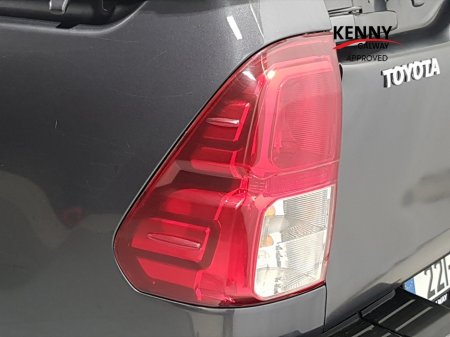 2022 Toyota Hilux 2.4 DLX SINGLE CAB 2DR €31,990 thumbnail