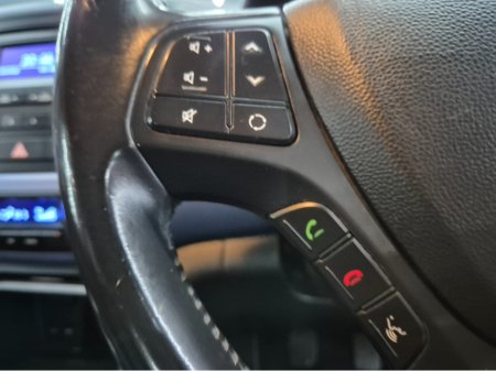 2014 Hyundai i10 1.0 PETROL PREMIUM 5DR €6,950 thumbnail