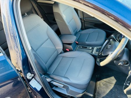 2016 Volkswagen Golf  €12,950 thumbnail