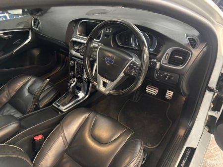 2016 Volvo V40 D4.   R-DESIGN  AUTOMATIC €13,850
