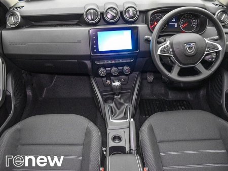 2022 Dacia Duster - view 2