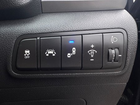 2018 Hyundai Tucson 2.0 CRDI PREMIUM BL/DR 2WD 5DR €17,800 thumbnail