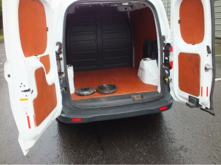 2015 Ford Transit Courier BASE TDCI €7,950 thumbnail