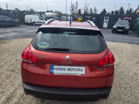 2016 Peugeot 2008 - thumbnail 5