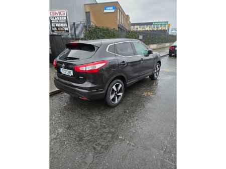 2015 Nissan Qashqai 1.5 DCI N-TEC 110PS 5DR// HIGH SPEC JEEP SUPERB CODITION PRICED TO SELL €9,950 thumbnail