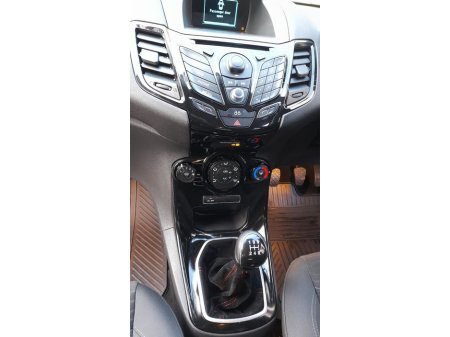 2015 Ford Fiesta 1.0 EcoBoost 65PS S/S Zetec €5,350 thumbnail