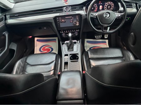 2019 Volkswagen Arteon 2.0 TSI  4 MOTION 280BHP VIRTUAL DASH FULL LEATHER HEATED ELECTRIC SEATS SAT NAV CARPLAY ANDROID AUTO BLIND SPORT PARKING SENSORS SELF PARKING ASSIST 360 CAMERA DYNAUDIO SOUND SYSTEM €29,950 thumbnail