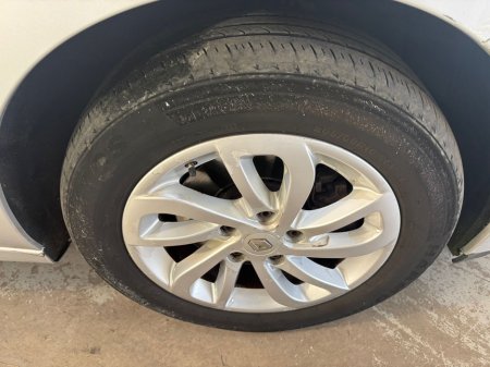 2015 Renault Grand Scenic - thumbnail 8