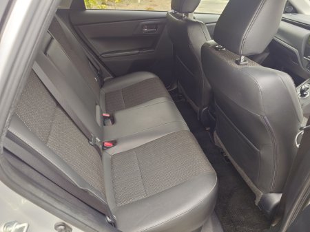 2016 Toyota Auris - thumbnail 10