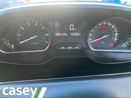 2019 Peugeot 2008 ACTIVE 1.2 PURETECH 82 6. 6.2 4DR €11,950 thumbnail