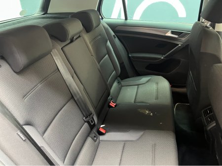 2019 Volkswagen Golf - thumbnail 11