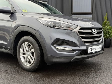 2016 Hyundai Tucson COMFORT 5DR ** Low Kms ** €13,950 thumbnail