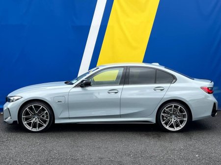 2023 BMW 3 Series 330e M-SPORT COMPETITION PACK 2.0 HYBRID // DIGITAL SERVICE HISTORY // VIRTUAL COCKPIT // LEATHER/ALCANTARA M-SPORT INTERIOR €42,950