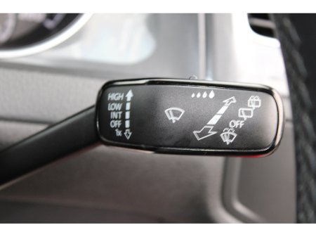 2018 Volkswagen Golf - thumbnail 24