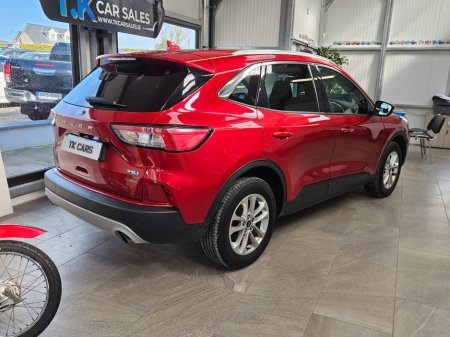 2023 Ford Kuga - thumbnail 3