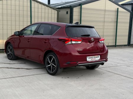 2018 Toyota Auris 1.2 D4-T 5Dr Luna Sport €14,950 thumbnail