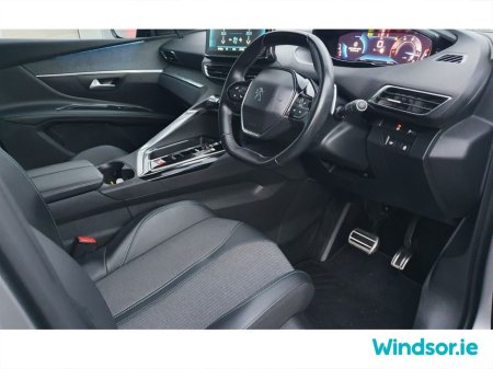 2024 Peugeot 5008 1.5 BlueHDi 130bhp Allure Auto €43,995 thumbnail