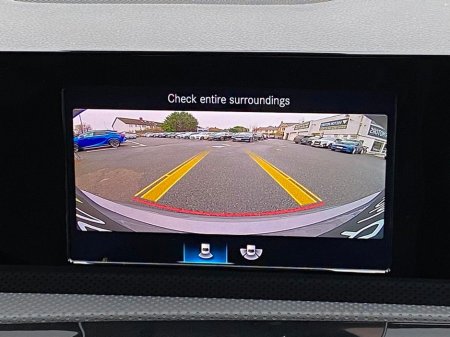 2021 Mercedes-Benz A Class A250E AMG PHEV €26,995 thumbnail