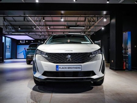 2022 Peugeot 3008 - thumbnail 2