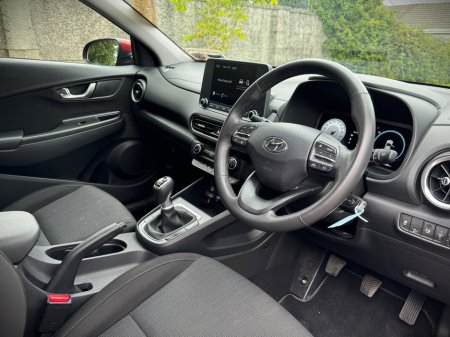 2023 Hyundai Kona 1.0 T-GDI Executive Two Tone Roof €27,500 thumbnail