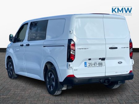 2025 Ford Transit Custom 2.5 Crewcab PHEV Automatic €42,500 thumbnail