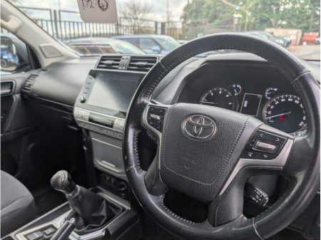 2021 Toyota Landcruiser - thumbnail 4