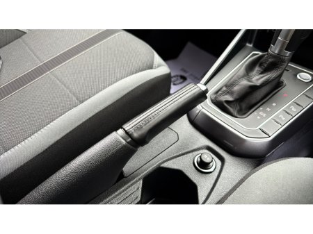 2019 Volkswagen Polo HIGHLINE 1.0TSI *15,000KMS* AUTO / HUGE SPEC €17,900 thumbnail