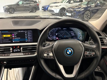 2022 BMW 3 Series - thumbnail 14