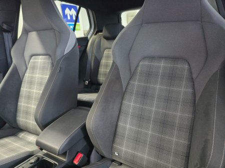 2024 Volkswagen Golf - thumbnail 9