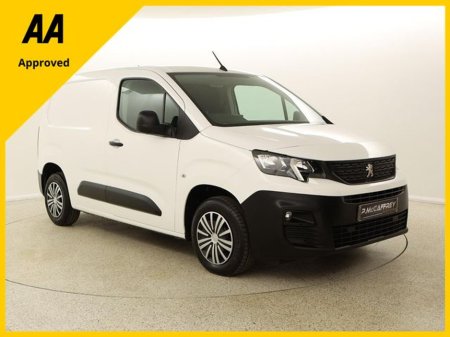 2023 Peugeot Partner 