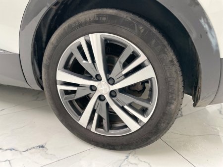 2021 Peugeot 3008 - thumbnail 9