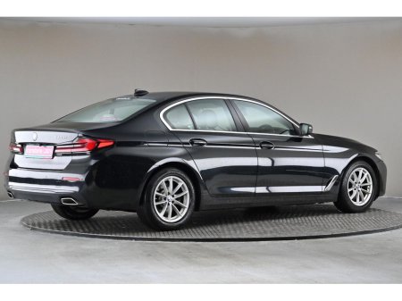 2021 BMW 5 Series - thumbnail 10