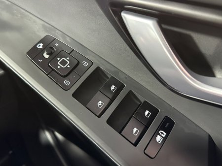 2023 Kia Niro - thumbnail 23