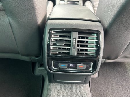 2015 Volkswagen Passat - thumbnail 12