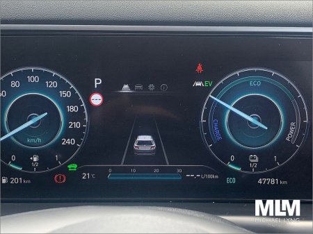 2021 Hyundai Tucson 2WD Executive HEV Auto €30,995 thumbnail