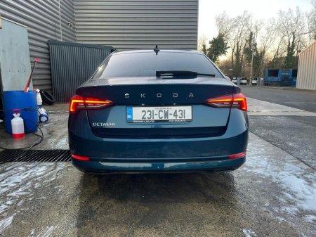 2023 Skoda Octavia 2.0TDI STYLE *5.9% APR* €90 P/W €28,995 thumbnail