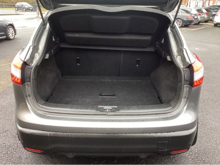 2014 Nissan Qashqai - thumbnail 14