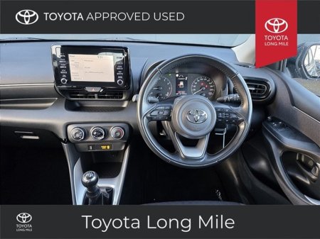 2022 Toyota Yaris - thumbnail 9