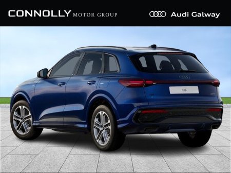 2026 Audi Q5 S-LINE E-HYBRID QUATTRO A/T €75,950 thumbnail