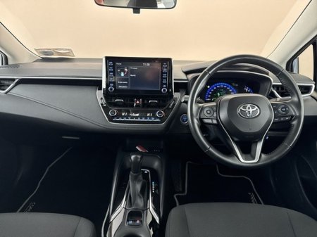 2022 Toyota Corolla HYBRID LUNA SALOON €26,950 thumbnail