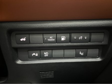 2024 Mitsubishi Outlander - thumbnail 16