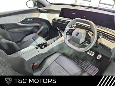 2025 Peugeot 3008 Allure Hybrid - Front & Rear Sensors & Camera, Auto Lights & Wipers, Adaptive Cruise Control, Wireless Apple Carplay/ Android Auto €40,995 thumbnail