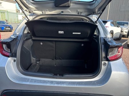 2021 Toyota Yaris - thumbnail 10