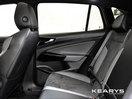 2022 Volkswagen ID.4 BUSINESS 77kWh 204HP €26,333 thumbnail
