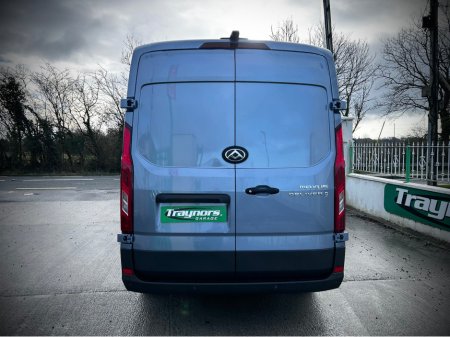 2026 Maxus Deliver 9 FWD LUX MODEL thumbnail